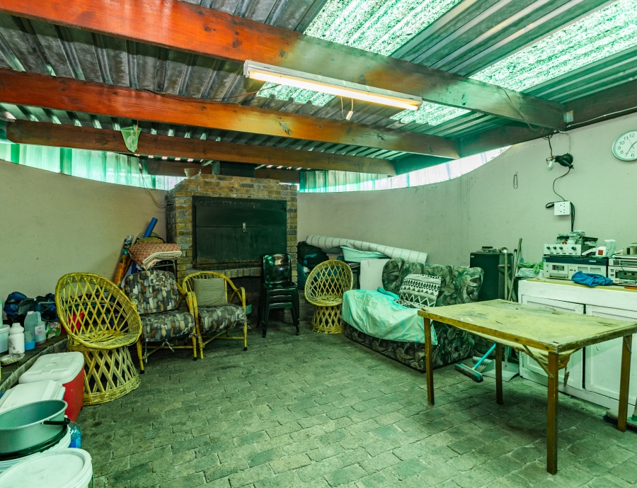 3 Bedroom Property for Sale in Summerville Western Cape